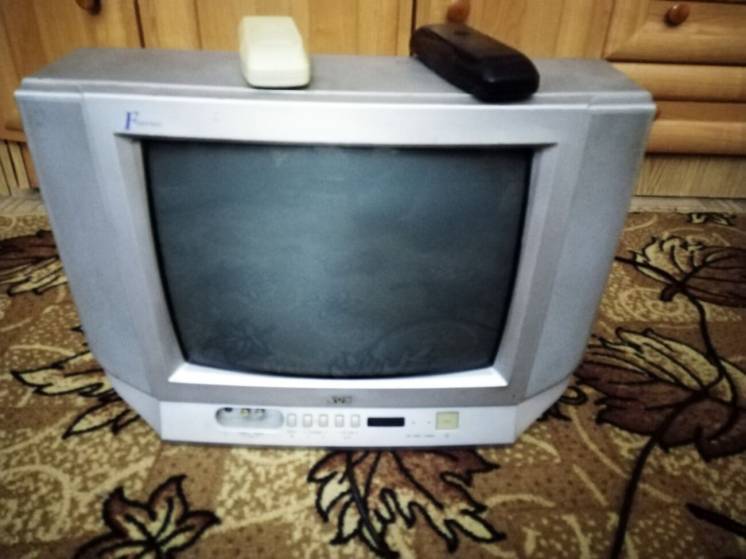 Телевизор для дачи и кухни