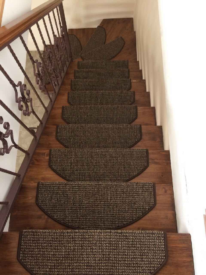 Антискользящие коврики, ступени для лестниц, килимові накладки