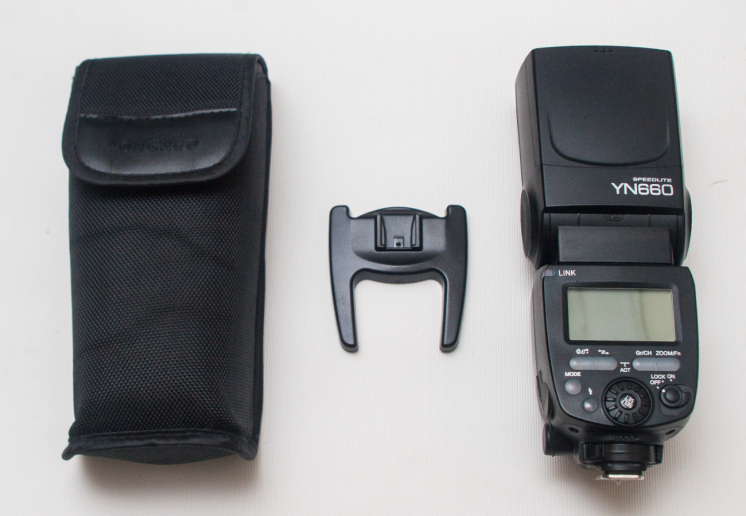 Вспышка Yongnuo YN660 для Canon Nikon