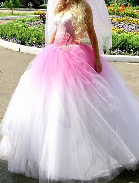 Шикарное нереальной красоты кукольное свадебное платье с фатой
