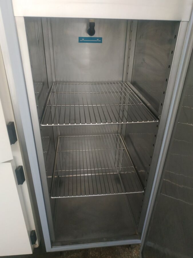 Шкаф холодильный б/у COOL COMPACT HKMN060 бу холодильник для кафе