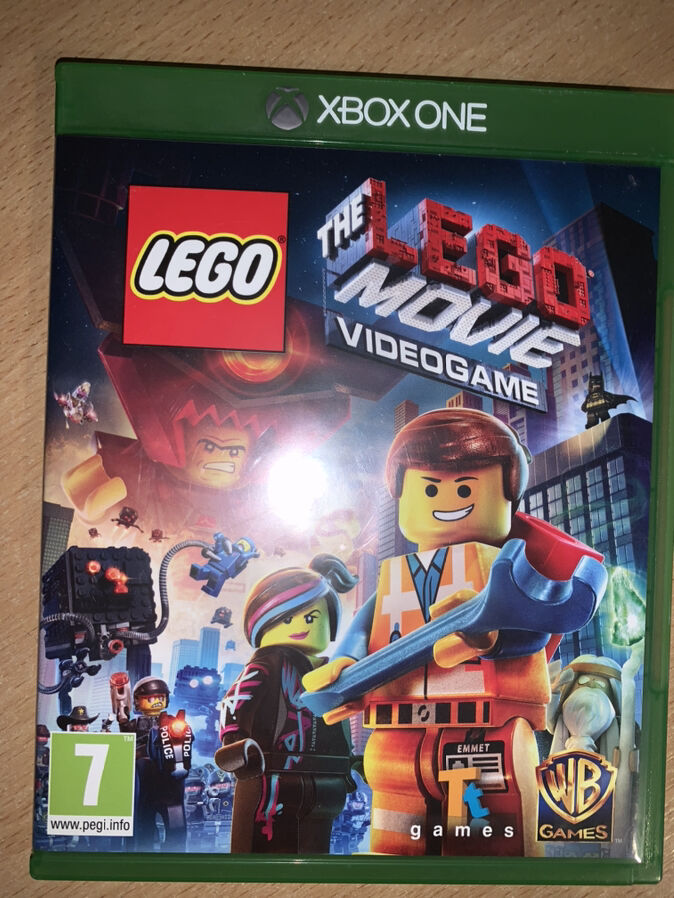 игра на xbox one LEGO MOVIE