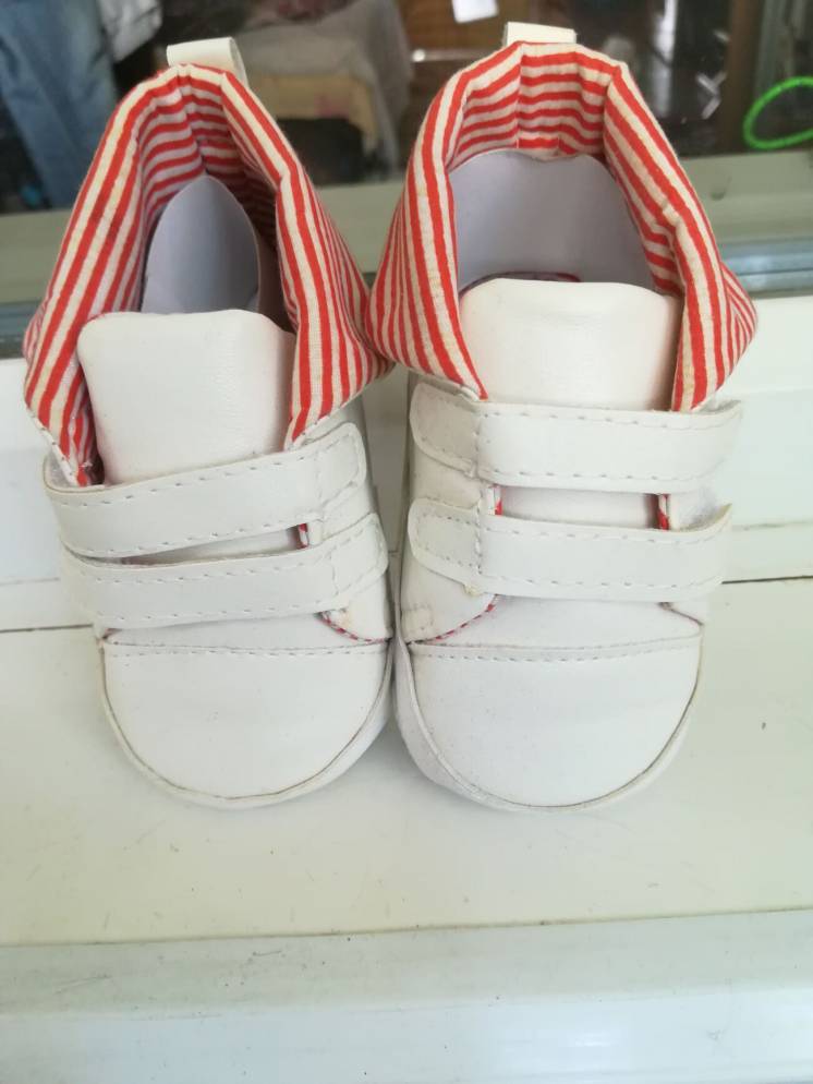 Пинетки, ботинки, кроссовки на малыша 0-6 месяцев