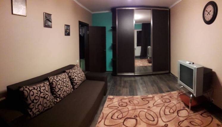Сдается 1-комнатная квартира в рядом станция метро Харьковская 10 мину
