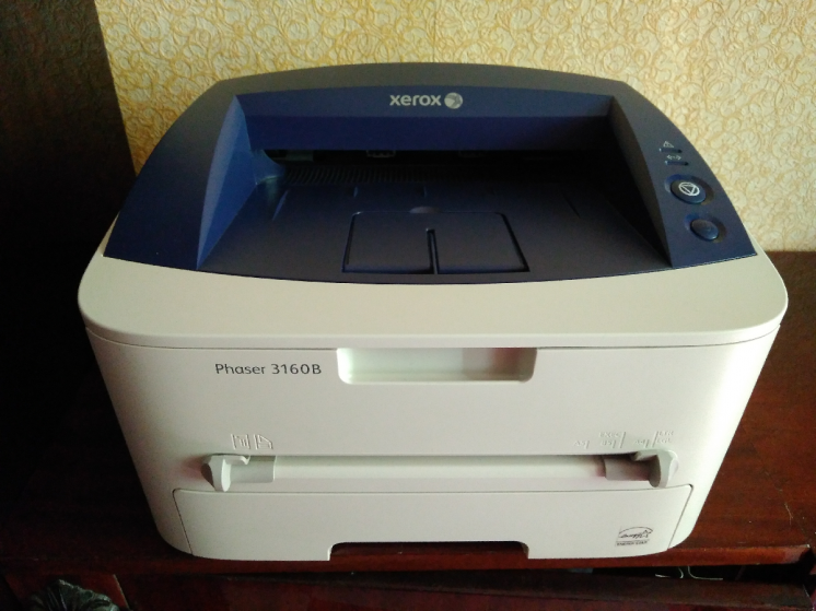 Лазерный принтер Xerox Phaser 3160B в отличном состоянии