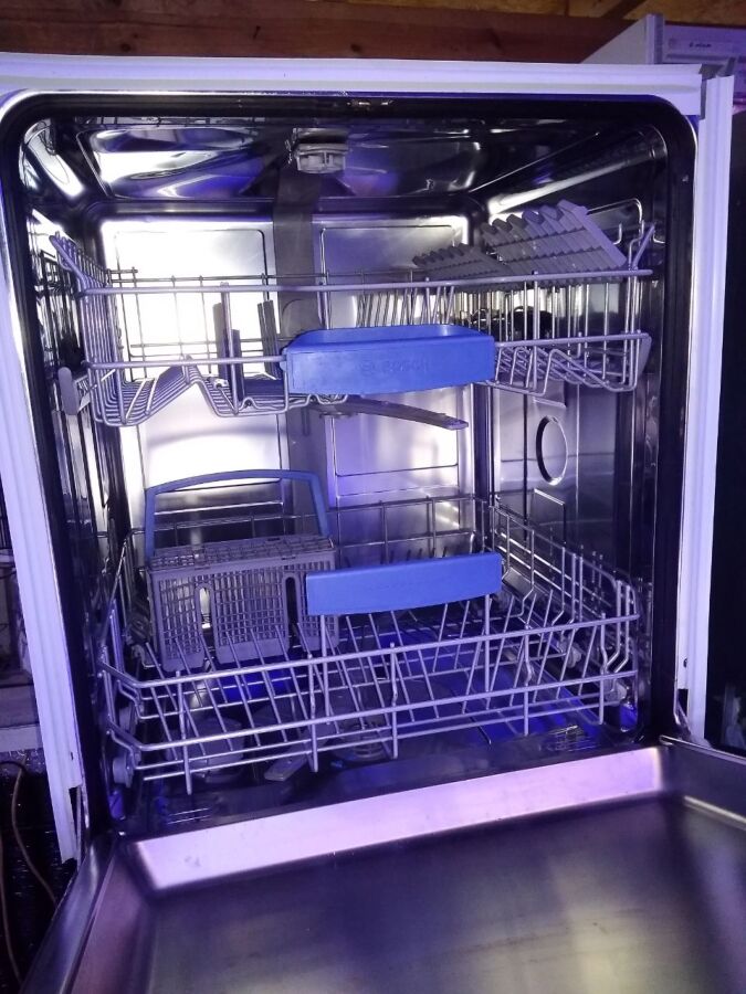 Посудомоечная машина встраиваемая Bosch SMV43M10 EU