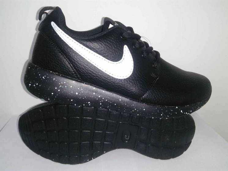 Жіночі кросівки Nike Roshe Run  37 39 розмір 99961