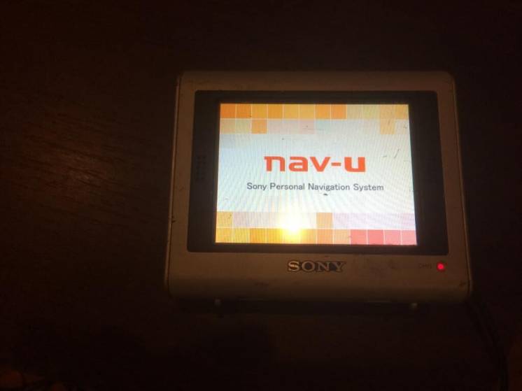 навигатор Sony NV-U50