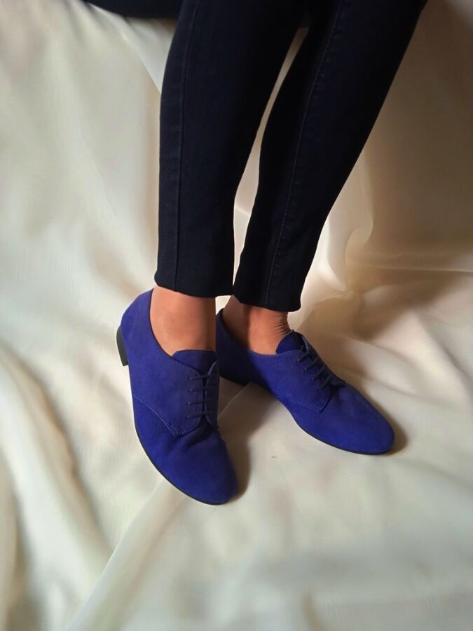 Сині замшеві туфлі