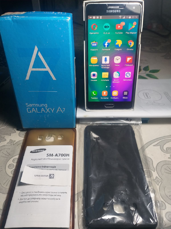 Samsung a7(A700) 5.5 диагональ Идеал полный комплект +подарки