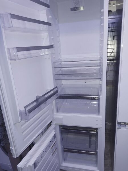 Встраиваемый холодильник WHIRLPOOL ART 9811/A++ SF б/у
