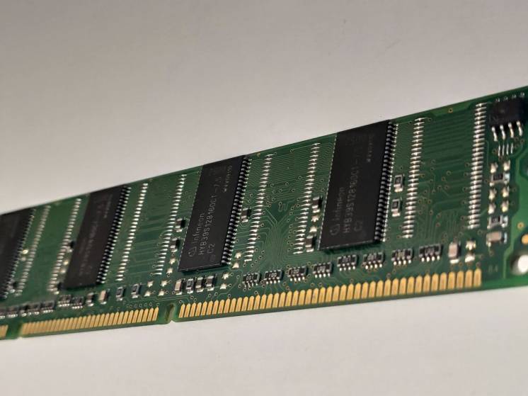 Оперативная память SDR SDRAM ( ОЗУ RAM DDR ) (HYB39S128160CT Infineon)