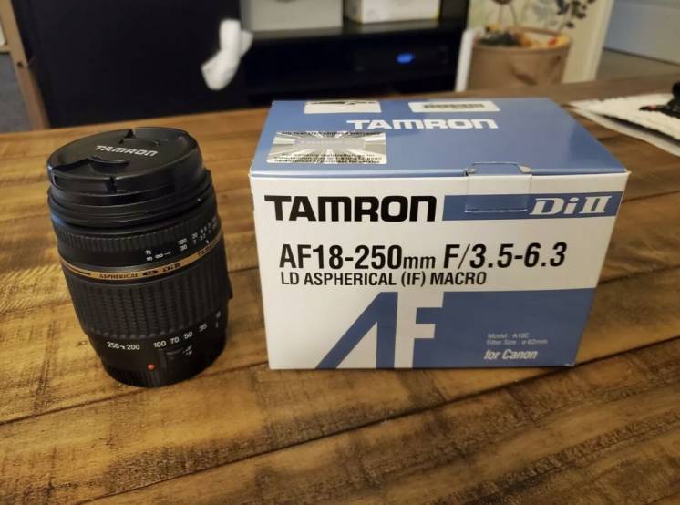 Tamron AF 18-250mm f/3,5-6,3 XR Di-II LD Aspherical IF Macro для Canon