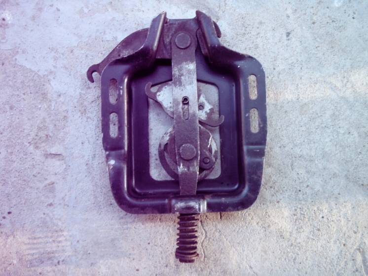 Механізм ручного тормоза LT - Спрінтер . 1995 - 2006 роки.