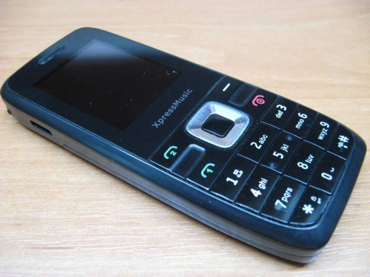 Мобильный телефон JINCEN JC-E2, б/у