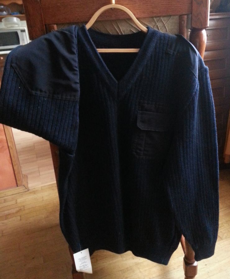 пуловер трикотажный форменный