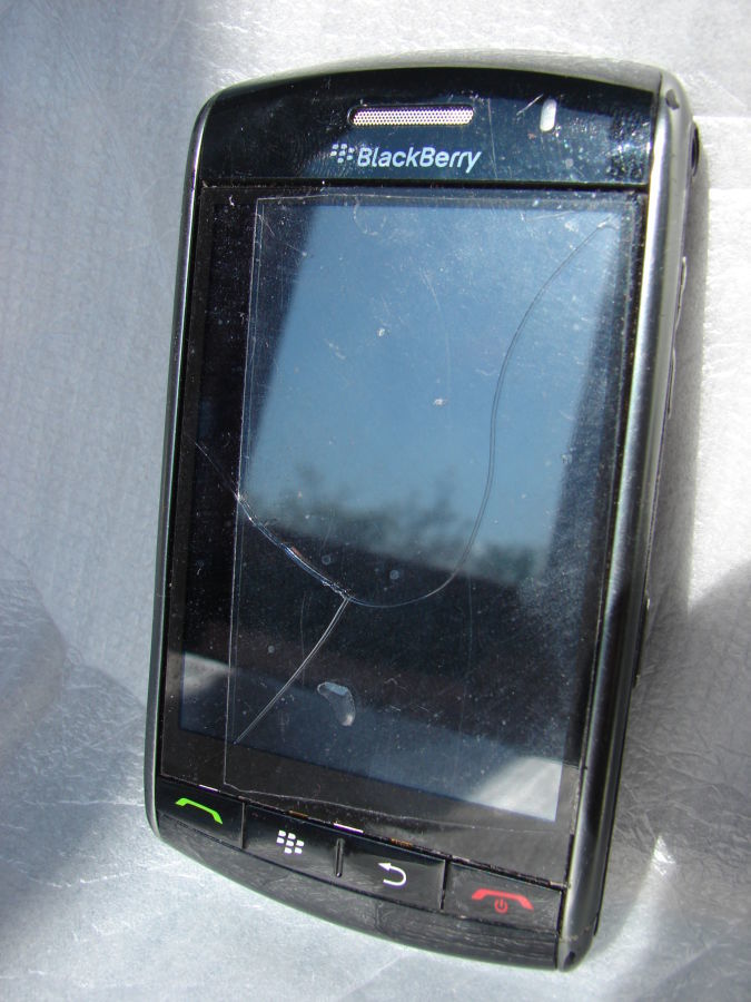 Смартфон BlackBerry Storm 9530 1 Гб ПЗУ (RAM)
