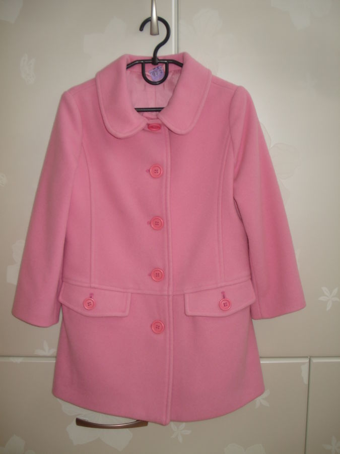 Демисезонное пальто United Colors of Benetton на девочку 4-5 лет