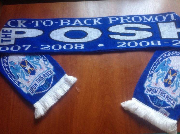 Клубный шарф Peterborough United Football Club