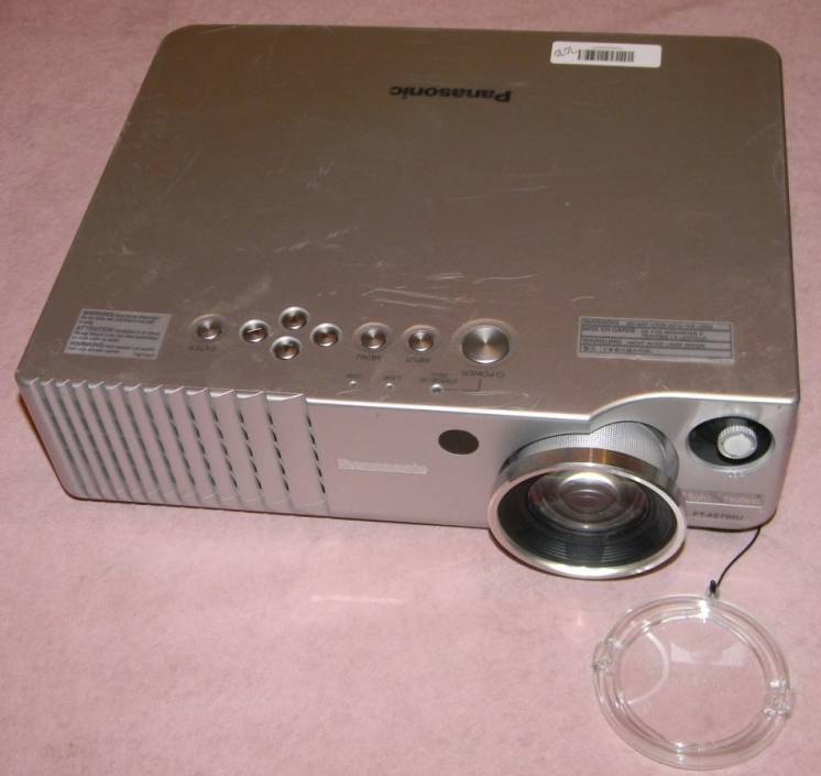Театральный проектор Panasonic PT-AE700