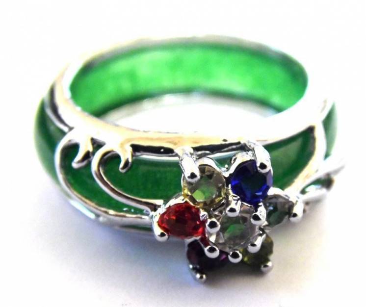 Кольцо - Зеленый нефрит + цветок Кристаллы 17 мм