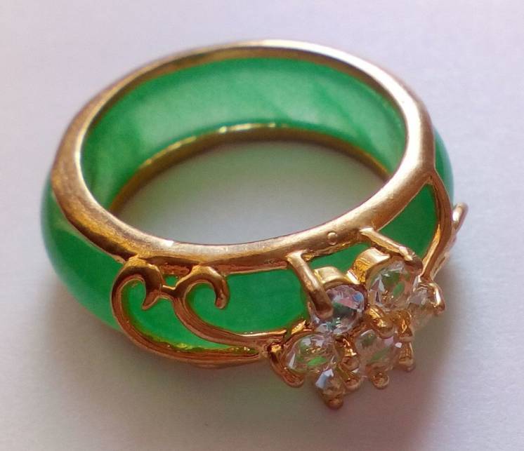 Кольцо - Зеленый нефрит + цветок Кристаллы 18,5 мм