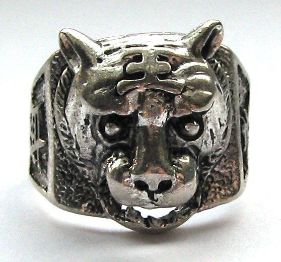 Кольцо печатка тигр тибетское серебро. 18 мм