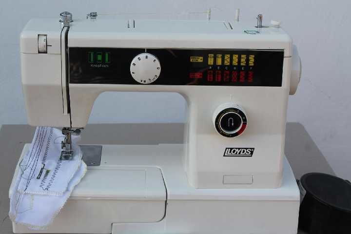 Швейная машина Victoria  Lloyds 868 б/у Германия