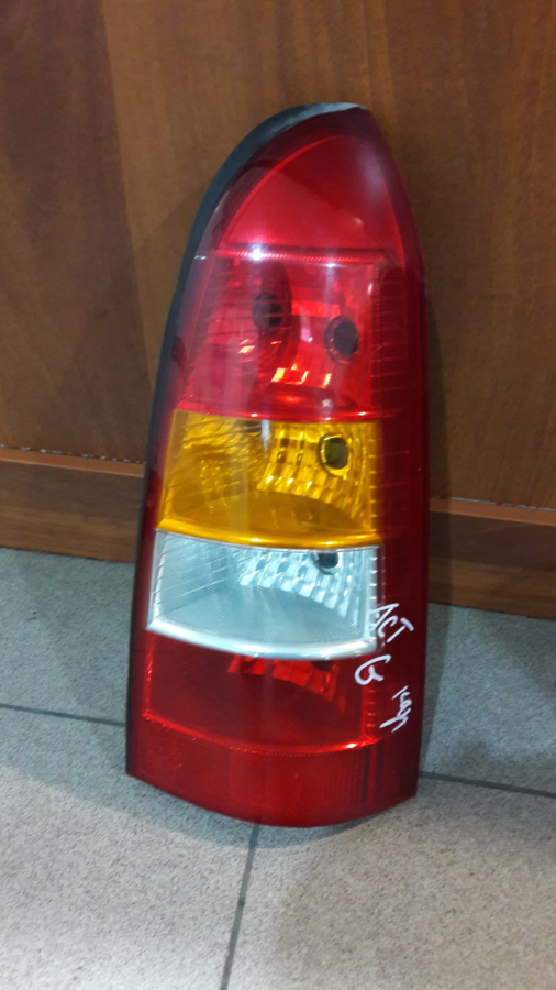 Продам фонарь задний правый Opel Astra G