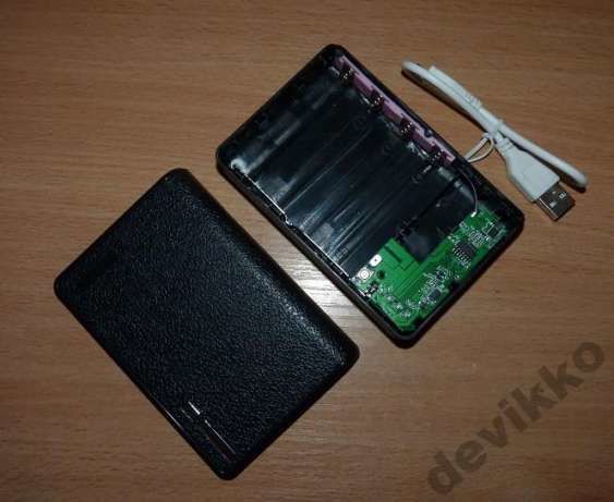 Зарядное Powerbank 4x 18650 5V USB Black (White)