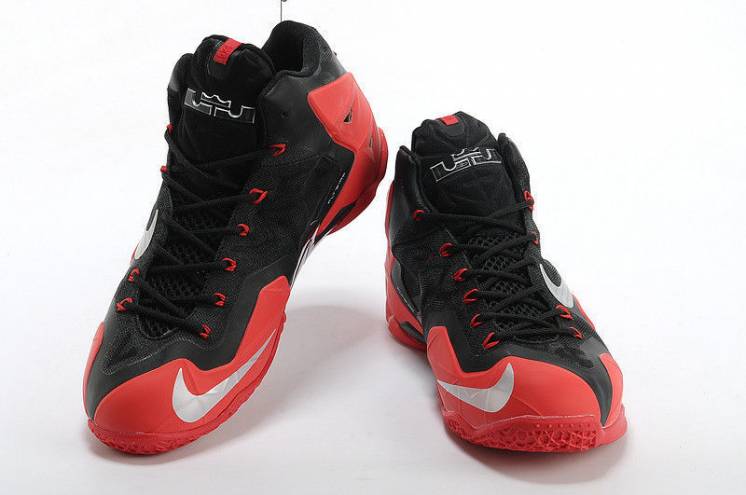 Nike Lebron 11