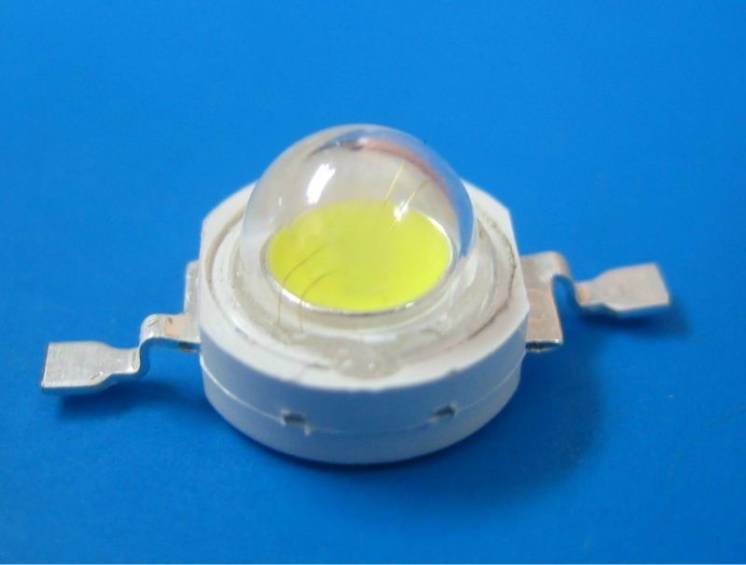 Светодиоды высокой мощности (1W) тёпло-белые (упаковка 100 штук)