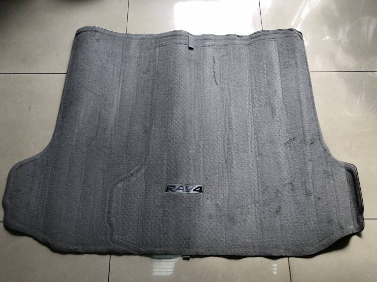 Оригинальный коврик в багажник Toyota RAV4