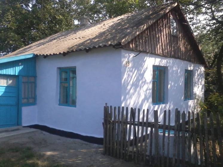 Продам дом в селе  Дымовка .   27 км от Новая Одесса  . Собственник .