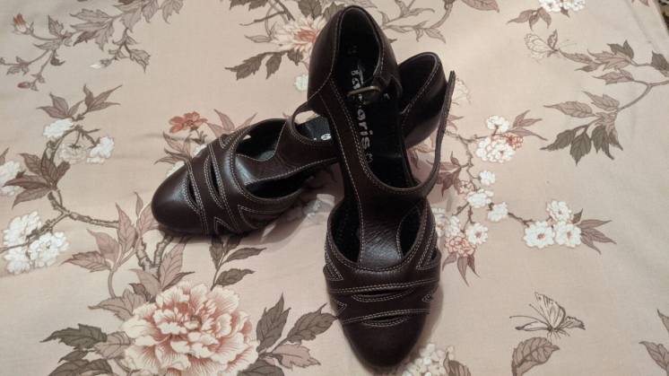 Женские кожаные туфли, босоножки ручной работы Tamaris. 36 р. 23 см