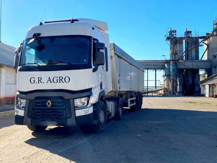 G.R. Agro – логістична компанія, оператор автопарку зерновозів, макси