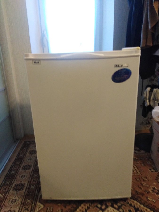 Холодильник Samsung srg-148
