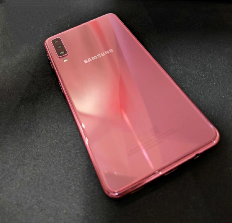 Samsung Galaxy A7 2018 SM-A750 Pink
