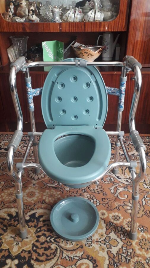 кресло-туалет ходунки Titan LY-2021 [2 в 1) для инвалидов , Германия,