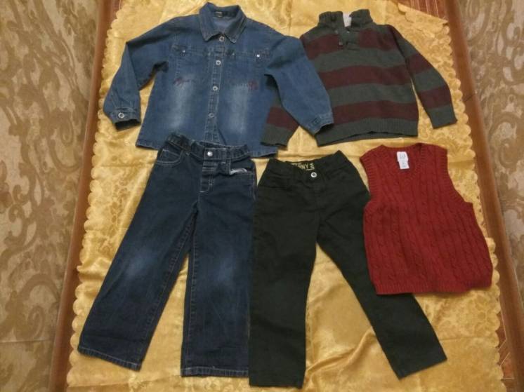 Свитер реглан, рубашка джинсовая, джинсы, жилетка,4 года,104-110 см.,