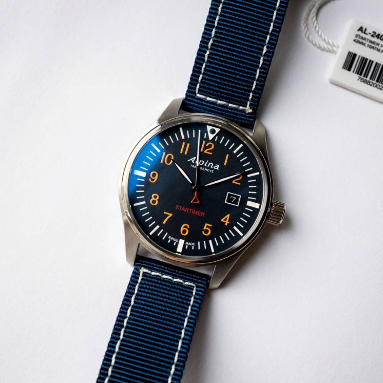 Часы мужские Alpina Startimer Pilot - Швейцария, новые