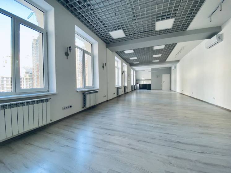Сдается офис с ремонтом 78.2м.кв. Подол Лукьяновка Центр