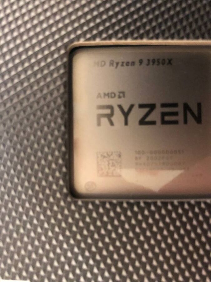 Продам новый запечатанный процессор Ryzen 9 3950x (2шт.)