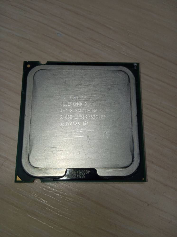 Процессор Intel Celeron D 347 3,06 ГГц (SL9XU)