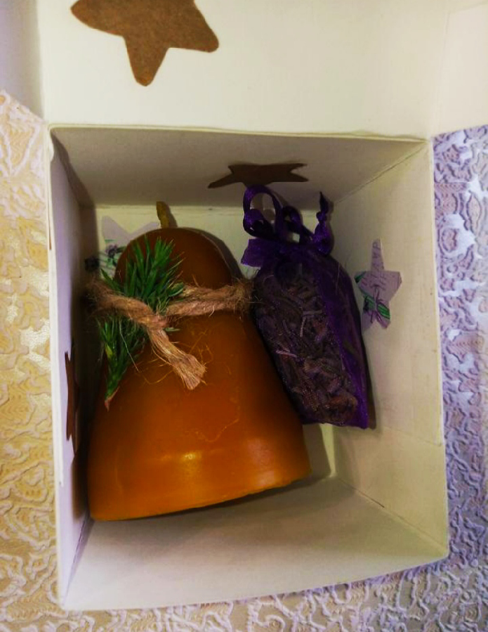 Подарочный набор свеча-колокол натуральная из воска/лаванда