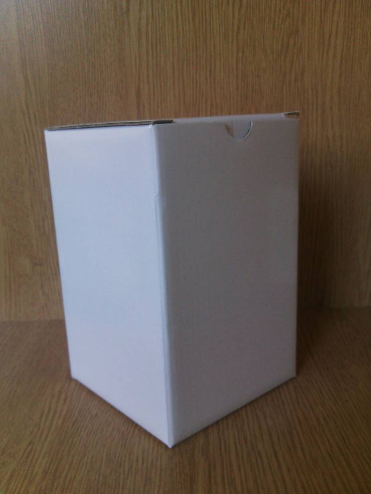 Продам импортные новые коробки из плотного ламинированного картона
