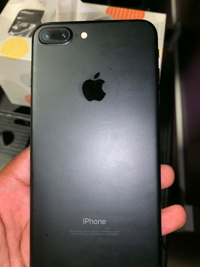 Apple iPhone 7 32Gb Black оригинал с коробкой в Запорожье