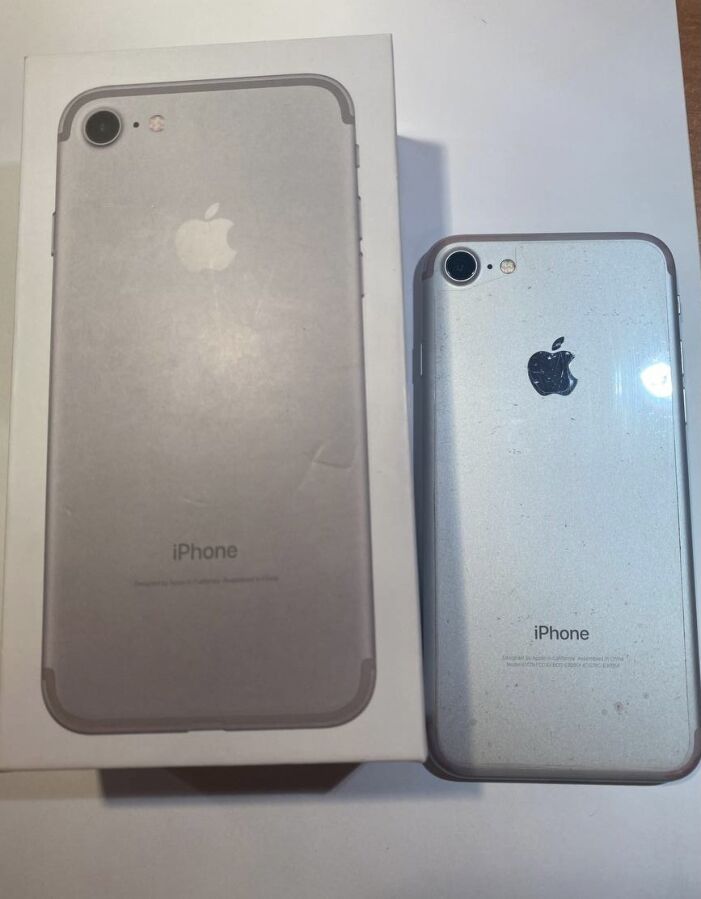 Продам iPhone 7 256 gb silver