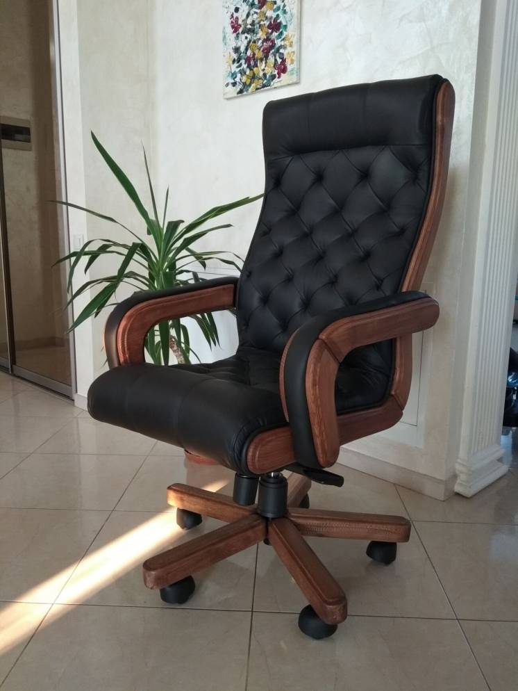 НОВОЕ кожаное кресло для руководителя, офисное, офісне крісло директор