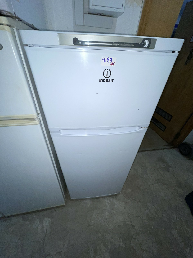 Холодильник Indesit, білий, робочий.Гаранія.Доставка.Склад-магазин